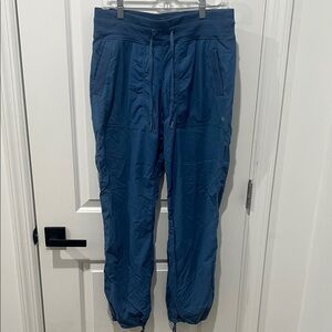 Lululemon Women's Blue License to Train High Rise Jogger Pants Size 10